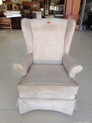 Description 5422 - Upholstered Armchair
