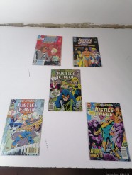 Description Lot 6341 - 5 x Justice League Vintage Comics
