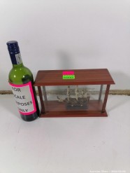 Description 5170 - Stunning Model Miniture Ship in a Glass Display Case