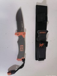 Description Lot 6410 - Gerber Bear Grylls Knife with Sheath