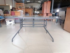 Description 5034 - Rectangular Patio Table with Glass Insert